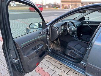 Škoda Octavia II 2.0 TDi NAVI DIGI klima xenony - 9