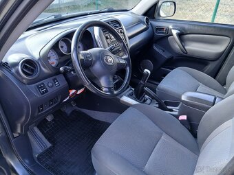 Toyota RAV4 - 9