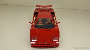 1:18 LAMBORGHINI COUNTACH - 9