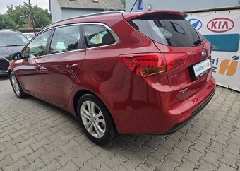 Kia Cee´d 1.6-NÍZKÉ KM-KLIMA-SENZORY - 9