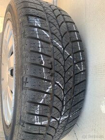 Predám disky so zimnými pneumatikami 205/55 R16 a puklicami - 9