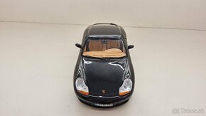 1:18 PORSCHE 911 997 - 9