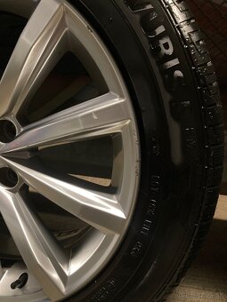 Letná sada VW LONDON + BARUM BRAVURIS R17 5x112 - 9