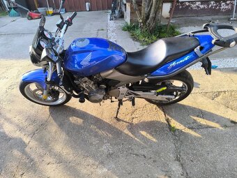 Honda Hornet 600 - 9