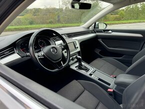 Volkswagen Passat Variant 2.0 TDI BMT Comfortline DSG - 9