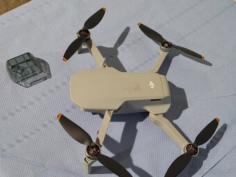 dron - 9