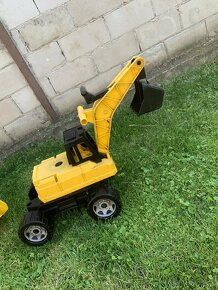 Hračky pre deti - šlapací traktor, nákladiak, bager, traktor - 9