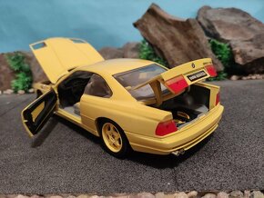 Prodám model 1:18 BMW 850csi - 9