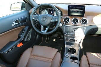 Mercedes-Benz GLA 200 d A/T - 9