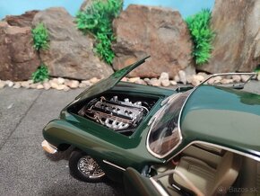 prodám model 1:18 aston martin DB5 autoart - 9