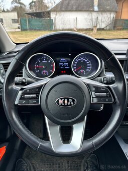 KIA Ceed SW 1.6CRDi 2019 - 9