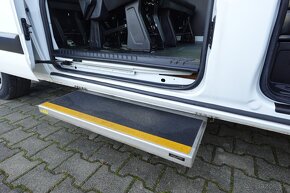 FORD TRANSIT CUSTOM L2H2 8MÍST BUS 2.0TDCI KLIMA - 9