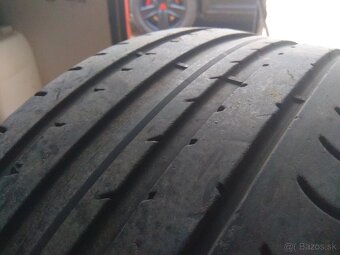 225/40 R18 - 9