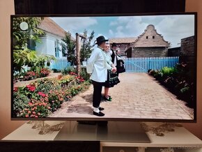 Predám LED TV SAMSUNG UE40EH5000W Full HD - 9