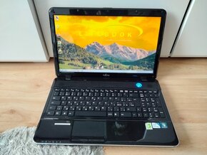 15,6" Fujitsu Lifebook / 120gb ssd / 4gb ram / Windows 7 - 9