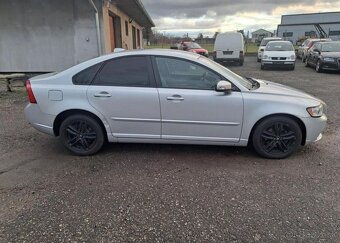 Volvo S40 1,6 D Momentum nafta manuál 80 kw - 9