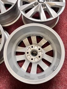 5x112 R16 Alu originál T6 najeto 11.500KM - TOP STAV - 9