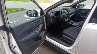 NISSAN QASHQAI 1,3DIG-T 158HP X-TRONIC TEKNA+BOSE - 9