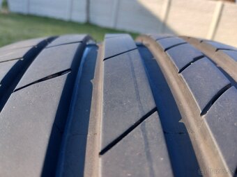 225/35 r19  letne pneumatiky - 9