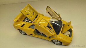 1:18 LAMBORGHINI DIABLO - 9