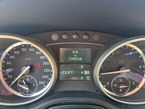 Mercedes Benz GL 450 CDI 4MATIC - 9