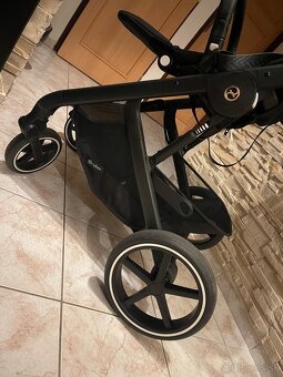 Cybex Balios S Lux 2024 - 9