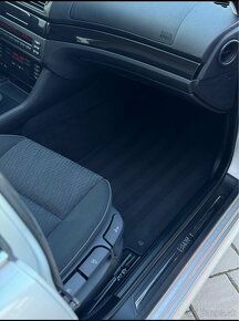 BMW 525i automat E39 facelift 73.000km - 9