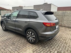 VW Touareg 3.0 TDi , R-line ,210 kW, AT8 - 9