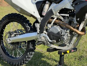 Suzuki RM-Z 250 - 9