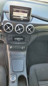 Mercedes Benz B180 - 9