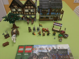 LEGO 10193 - seria Castle - Stredoveka dedina s trhom - 9