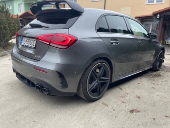 Mercedes benz A 45 AMG - 9