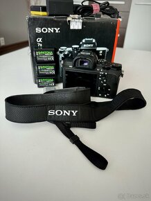 Sony A7 II + extra batérie a nabíjačka + 32Gb SanDisk - 9