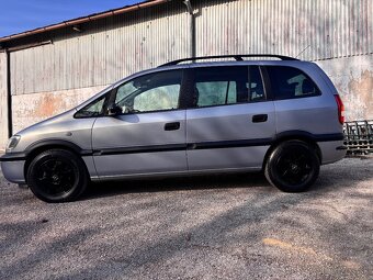 Opel Zafira 1.8 16V Elegance - 9