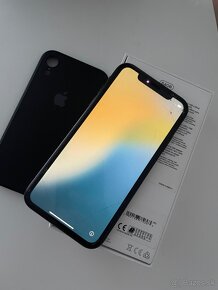 iPhone XR 64GB Black - 9