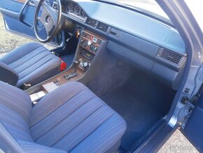 Mercedes w124  260e - 9