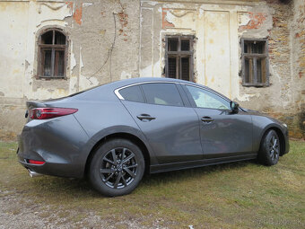 Mazda 3 Skyactiv-X181 6MT SDN GT/Plus - 9