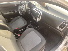 Hyundai i20 1.2i 16V Comfort - 9