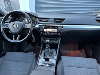 ŠKODA SUPERB III 2.0 TDI 140 KW XENONY NAVI WEBASTO m2017 - 9