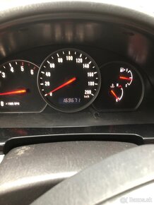 Suzuki Grand Vitara 1.997m3, nafta - 9