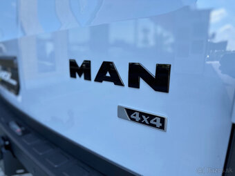 MAN TGE Individual Lion S 3.180 4X4 SB 2,0TDi DSG 14m3 nový - 9