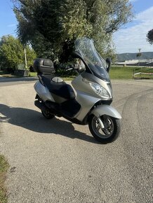 Aprilia Atlantic 200 - 9