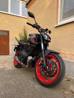 Yamaha MT07 - 9