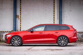 Volvo V60 D3 R-Design 6MT - 9