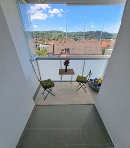 2.izbový byt Sliač s balkónom na prenájom - 9