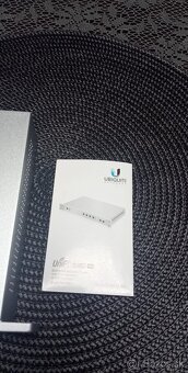 UBIQUTI UNIFI SECURITY GATEWAY USG PRO 4 - 9