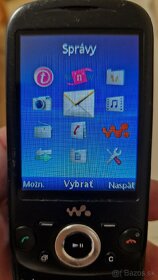 Sony Ericsson W20i, zylo, walkman, čierny - 9