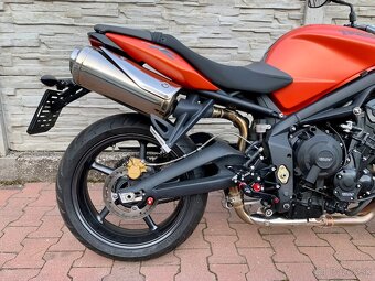 TRIUMPH Street Triple 675R 25kw - 9