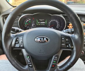 KIA Optima 2.0 - Hybrid AT/6 - 9