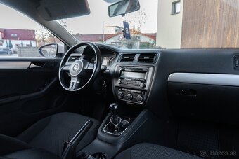 Volkswagen Jetta 1.6 TDI Trendline 77kW/105k M5 - 9